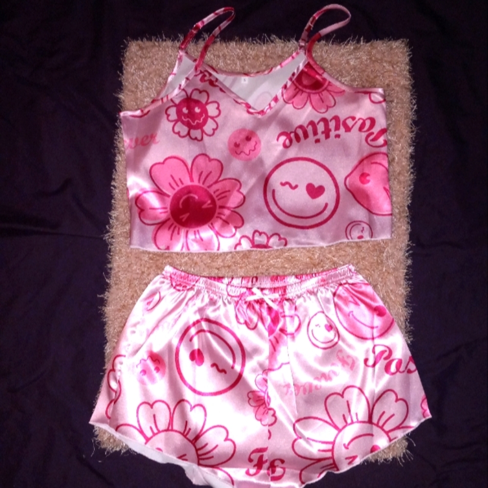 NWT PINK 2 PIECE LOUNGEWEAR